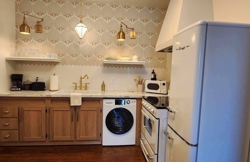Columbia City Apartment | The Michelle on Van Buren