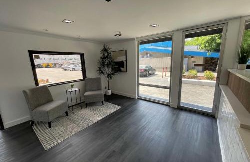 Central Sacramento Hotel | The Midtowner Hotel, SureStay Collection by Best Western