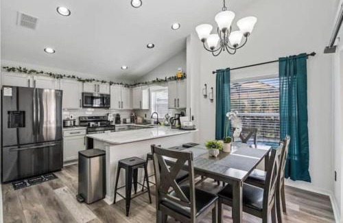 Lake Wilson Preserve House | The Millennium Stay