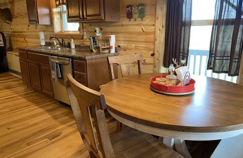 Alpine Village House | The Milner Retreat Mountain Views