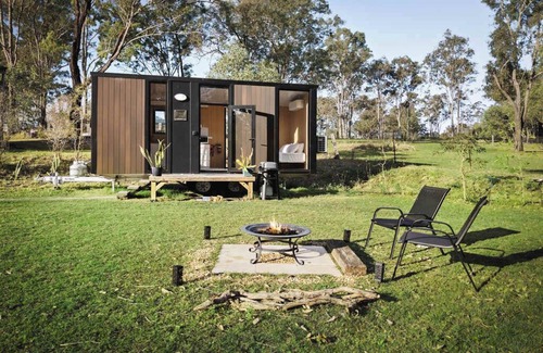 Mundoolun House | The Mini Chalet by Tiny Away