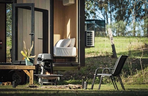 Mundoolun House | The Mini Chalet by Tiny Away
