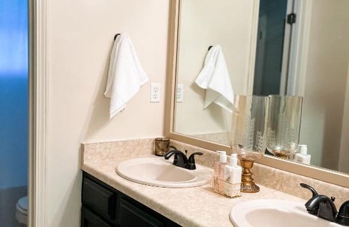 Whitehaven House | The Mini Mansion at Graceland