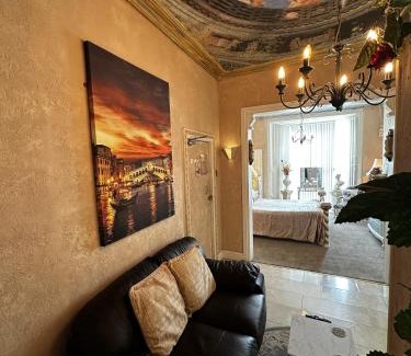 Uplands House | The Mirador Boutique Town House