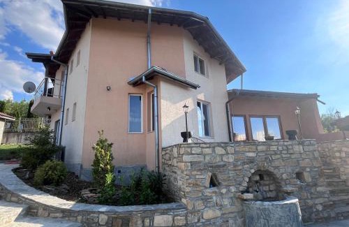 Malki Chiflik Villa | The Mirrors GuestHouse - Къщата с огледалата