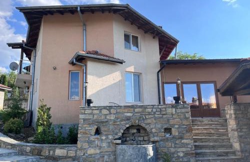 Malki Chiflik Villa | The Mirrors GuestHouse - Къщата с огледалата