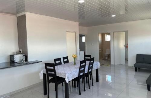 Grassy Park Apartment | The MK House