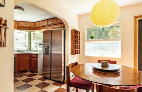 Bearsville House | The Mod Cabin