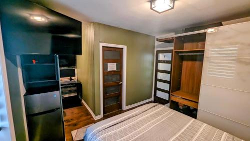 Tetreaultville House | The Modern Stays