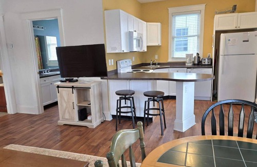 Cherry Valley House | The Monarch - 4 Butternut