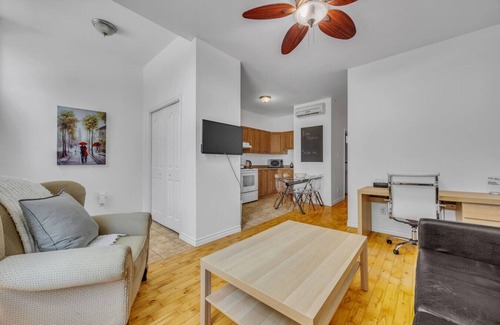 Hull Apartment | The Montcalm Studio Gaineau/Ottawa