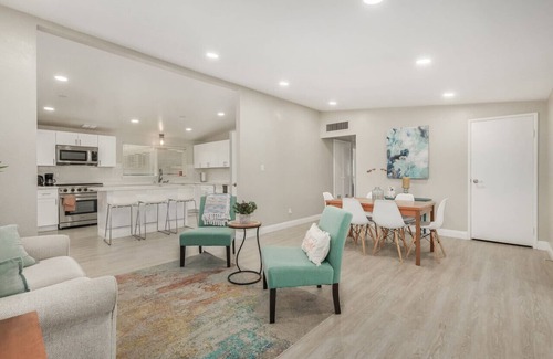 Camelback East House | The Mountain Vista | Central PHX | Modern