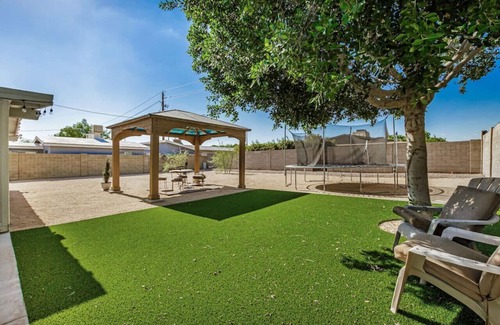 Camelback East House | The Mountain Vista | Central PHX | Modern