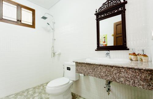 Khuekkhak Resort | The Mouth Resort - SHA Extra Plus