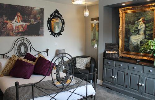 Preston Apartment | The Myriad