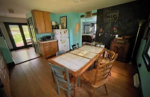Morrisonville Cottage | The Napping Farm