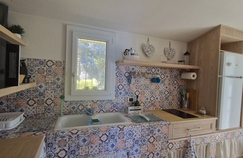 Brenzone sul Garda Cottage | The Nest small cottage facing the lake
