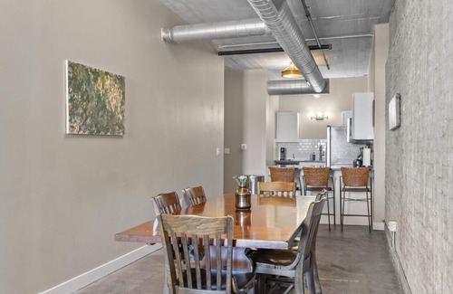Downtown Apartment | The Nelson Lofts - Unit 5 (3 BR)
