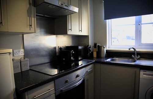 East End House | The Nelson: Spacious Main Door Holiday Home & Parking