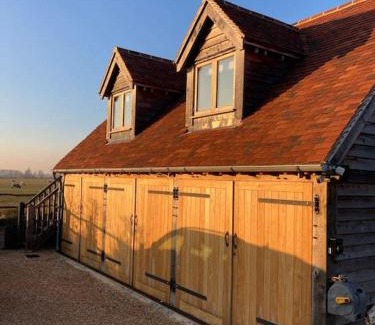 Dorchester-on-Thames Apartment | The Nest BnB 'mini suite'