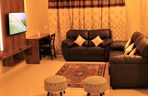 Nerul Apartment | The Nest, holiday home, 7min away from beach and nightlife.