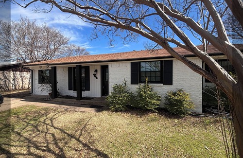 Richardson House | The Nesting Place – Cozy Retreat Near Great Food & Nature Trails WiFi & AC