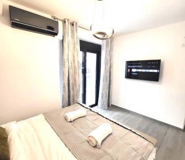 Kinosargous Apartment | THE NEW Diamont of Athens