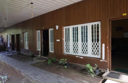 Moolakadai House | The new maha raja homestay munnar