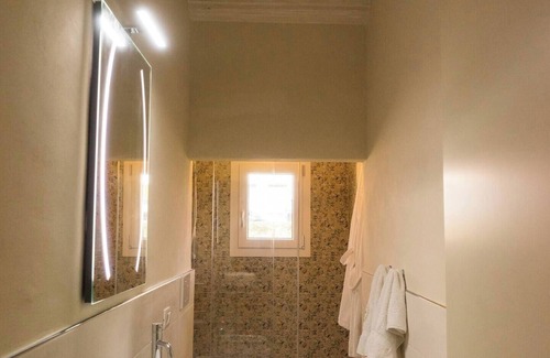 Le Cure Apartment | The Niche of Nicholas App 1