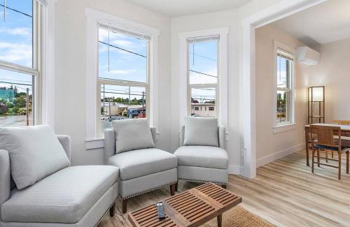 Stanwood Apartment | The Night Owl Perch