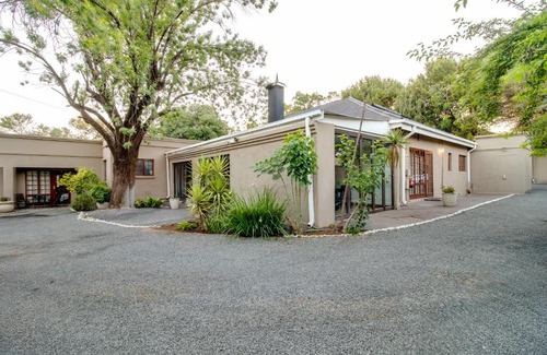 Bloemfontein House | The Nightingale Guesthouse