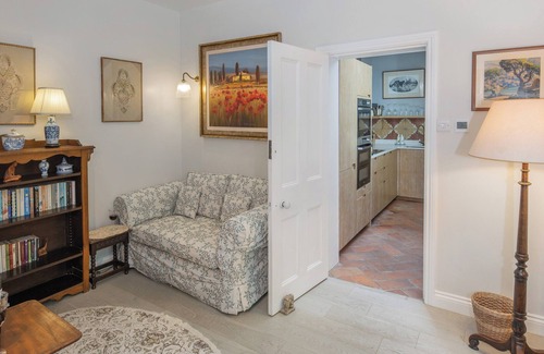 Shrewton Cottage | The Nook at Henge Estate