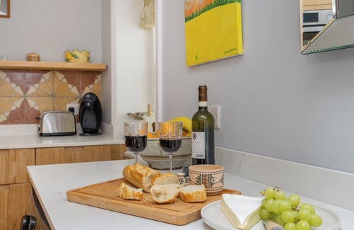 Shrewton Cottage | The Nook at Henge Estate