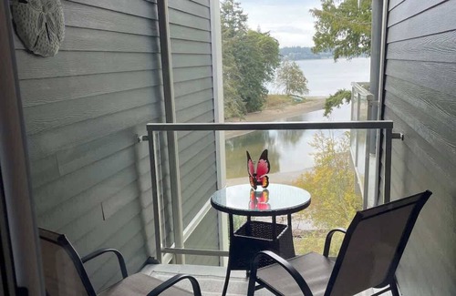 Regional District of Nanaimo Condo | The Nook at Nanoose Bay - Oceanview - Studio