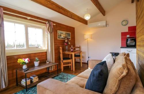 Bushton House | The Nook