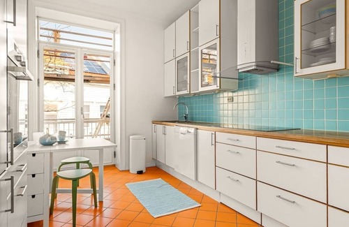 Bergen City Centre Apartment | The Nordnes Dream - Historical 1896 Residential