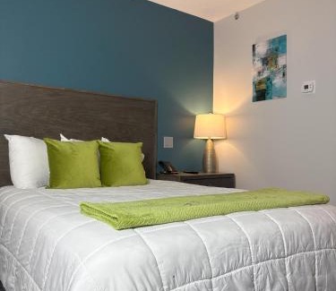 Presque Isle Hotel | The Northeastland Hotel