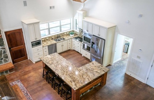 Lafayette County House | The O Stone, 3BR Cabin Retreat by VelvetDitchVillas