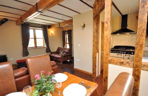 Cheselbourne Bed & Breakfast | The Oak at Dewlish