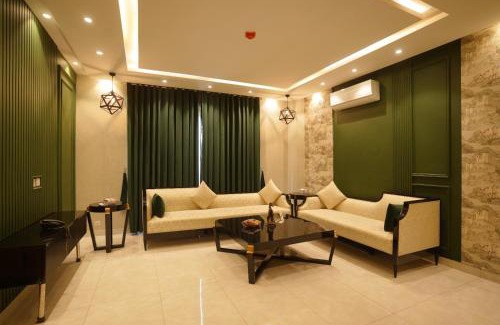 Gulberg Hotel | The Oasis Hotel