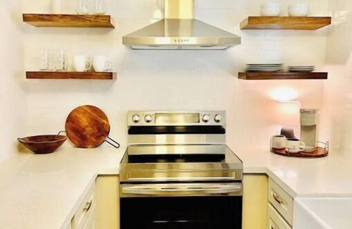 Brownsville House | The Oasis in BTX - Adults Only