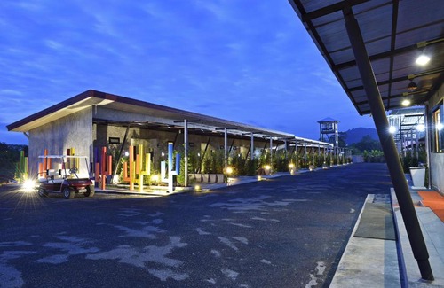 Downtown Krabi Resort | The Oasis Resort