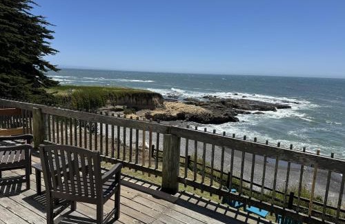 Shelter Cove Hotel | The Oceanfront Inn