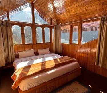 Ghiyagi Bed & Breakfast | THE OFFBEAT CHALET