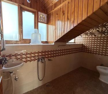 Ghiyagi Bed & Breakfast | THE OFFBEAT CHALET