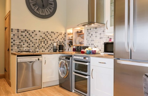 Jedburgh House | THE OLD BYRE, pet friendly, with open fire in Jedburgh