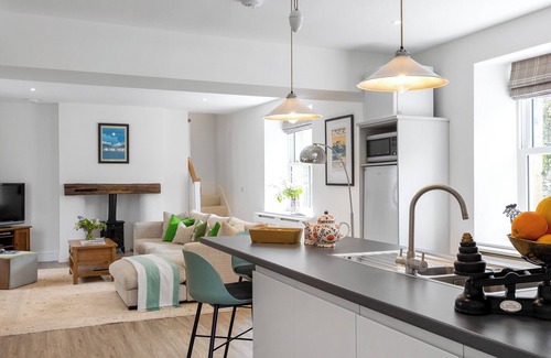 Grantley Cottage | The Old Estate Office - UK46358