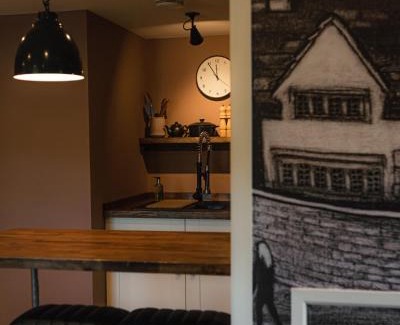 High Peak Hotel | The Old Hall Inn