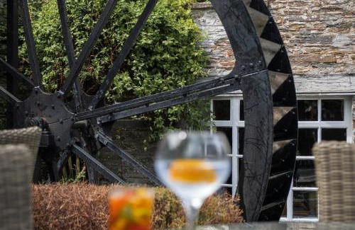 Little Petherick Bed & Breakfast | The Old Mill House