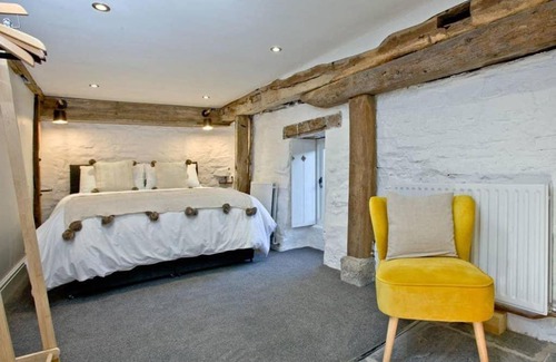 Launceston Apartment | The Old Mill Luxury Hot Tub Escape